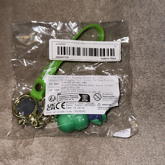 Sanrio Keroppi keychain New with strap and charms - Picture 3 of 4